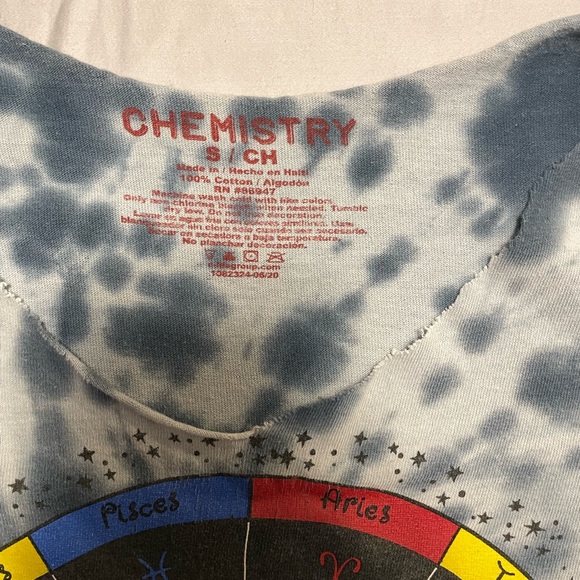 Women’s Crop Top - Size Small - Picture 2 of 4